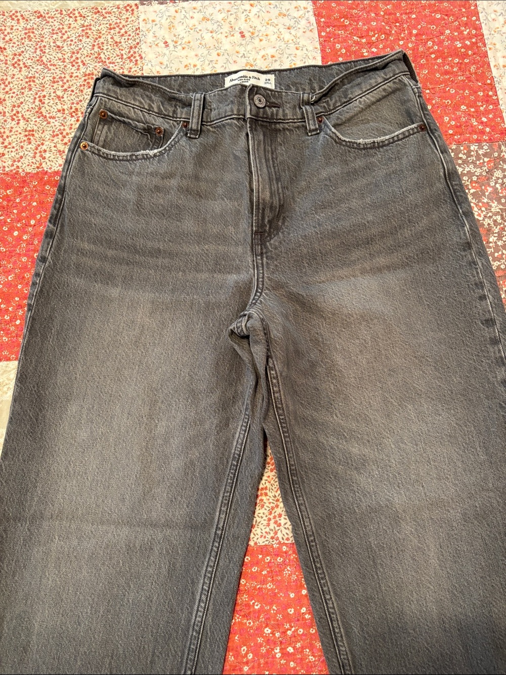 🩶ABERCROMBIE & FITCH HIGH RISE LOOSE JEANS in Gray Size 28